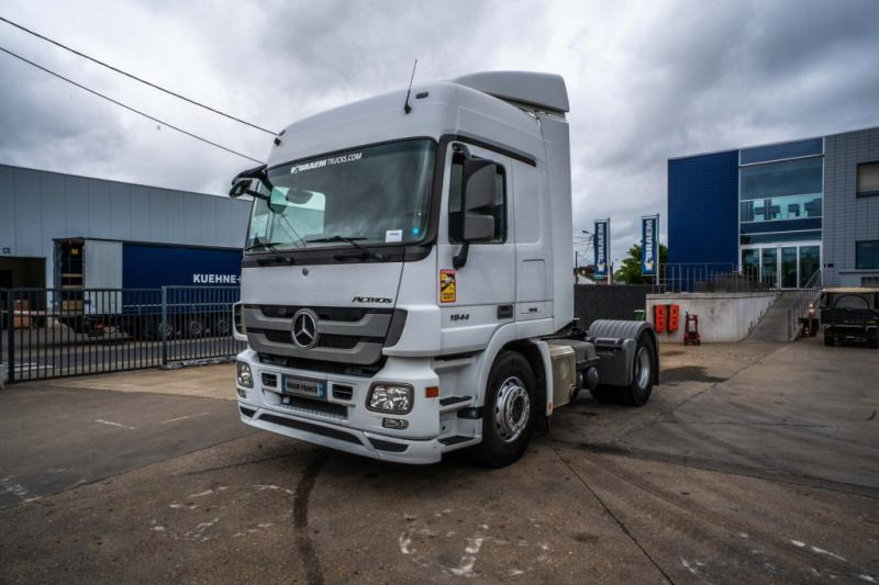 Mercedes ACTROS 1844 LS-MP3+VOITH - Tracteur routier: photos 1 Mercedes ACTROS 1844 LS-MP3+VOITH - Tracteur routier: photos 1