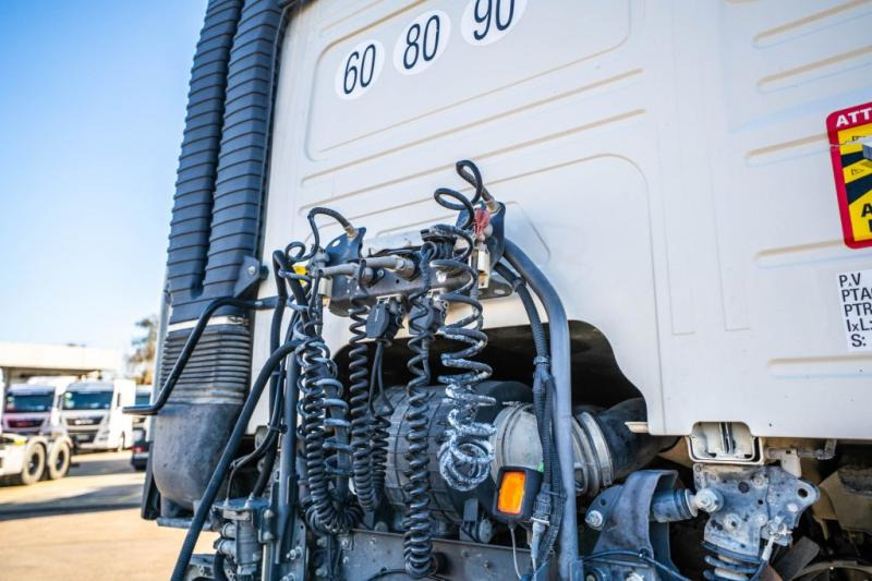 Volvo FMX 460 GLOB + HYDR - Tracteur routier: photos 5 Volvo FMX 460 GLOB + HYDR - Tracteur routier: photos 5