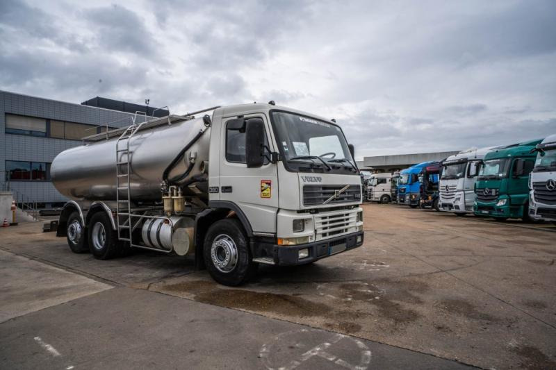 Volvo FM12 380 / CUVE ETA 15000L - Camion citerne: photos 5 Volvo FM12 380 / CUVE ETA 15000L - Camion citerne: photos 5