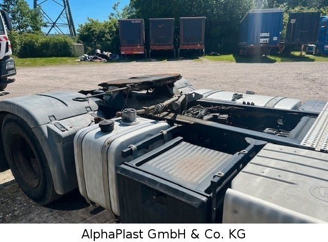 MAN 18.400 / 4x2 Hydraulik MAN 18.400 / 4x2 Hydraulik Orginal KM TipTop - Tracteur routier: photos 3 MAN 18.400 / 4x2 Hydraulik MAN 18.400 / 4x2 Hydraulik Orginal KM TipTop - Tracteur routier: photos 3