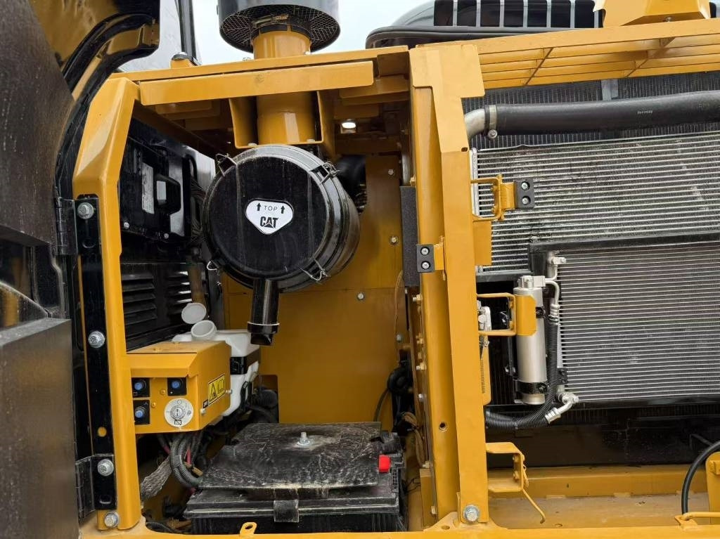 CAT 320D2  - Pelle sur chenille: photos 5 CAT 320D2  - Pelle sur chenille: photos 5