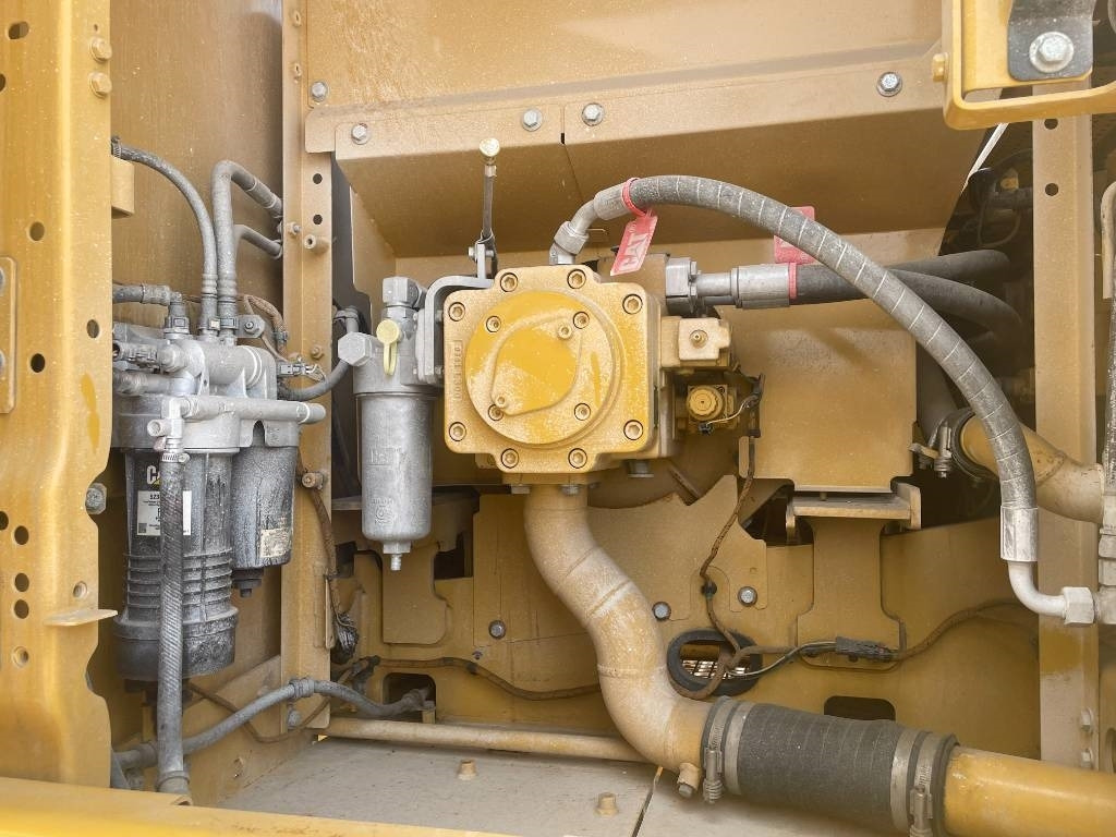 CAT 323GC - Pelle sur chenille: photos 5 CAT 323GC - Pelle sur chenille: photos 5