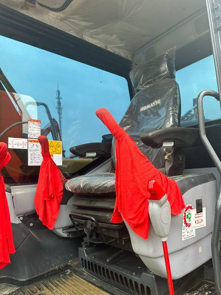 Komatsu PC 130  - Pelle sur chenille: photos 3 Komatsu PC 130  - Pelle sur chenille: photos 3