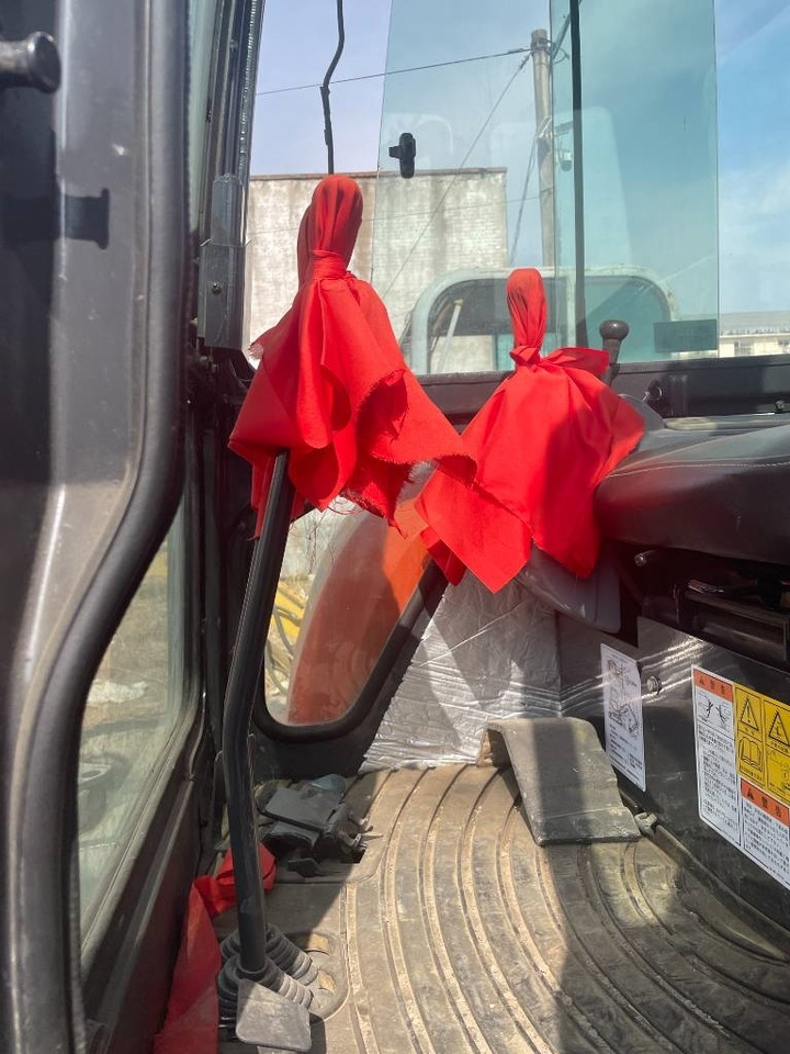 Kubota U 35 - Mini pelle: photos 5 Kubota U 35 - Mini pelle: photos 5