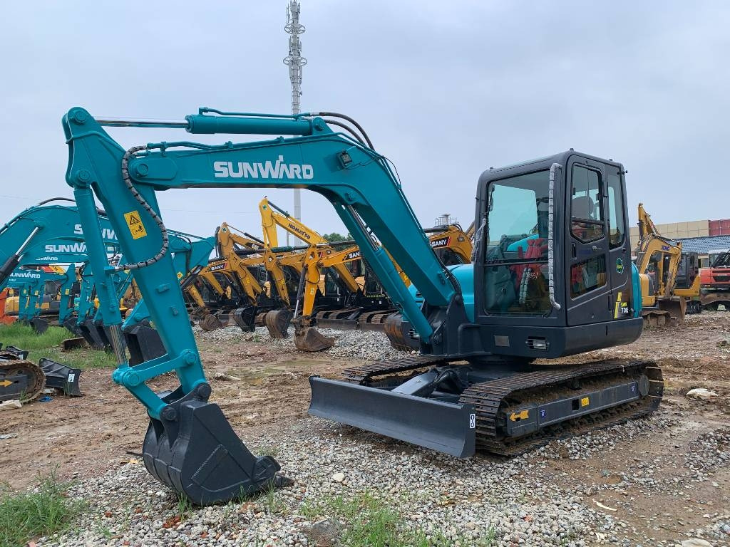 Sunward SWE 70 - Pelle sur chenille: photos 1 Sunward SWE 70 - Pelle sur chenille: photos 1