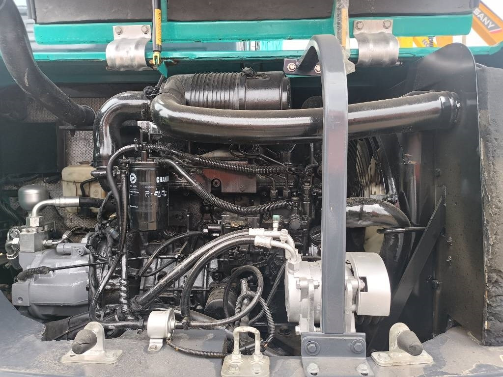 Sunward SWE 80 - Pelle sur chenille: photos 3 Sunward SWE 80 - Pelle sur chenille: photos 3