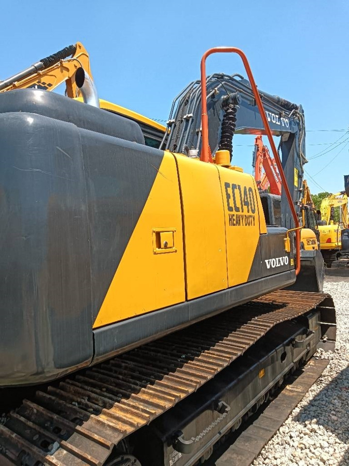 Volvo EC 140 B  - Pelle sur chenille: photos 2 Volvo EC 140 B  - Pelle sur chenille: photos 2