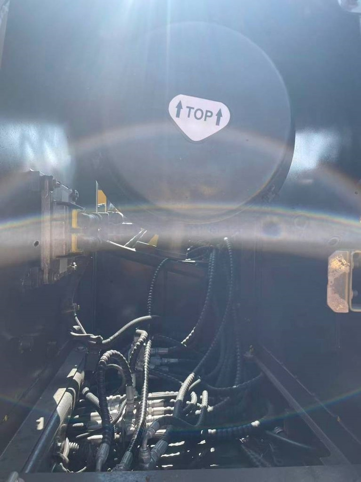 Volvo EC 240 - Pelle sur chenille: photos 3 Volvo EC 240 - Pelle sur chenille: photos 3