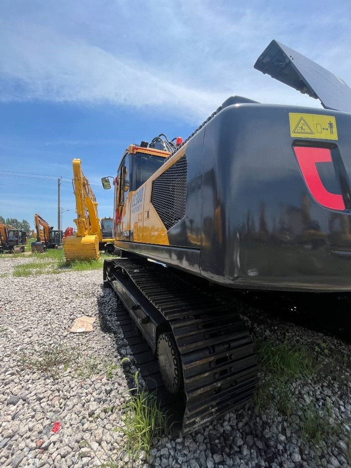 Volvo EC 300  - Pelle sur chenille: photos 3 Volvo EC 300  - Pelle sur chenille: photos 3