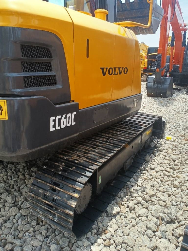 Volvo EC 60 - Pelle sur chenille: photos 5 Volvo EC 60 - Pelle sur chenille: photos 5