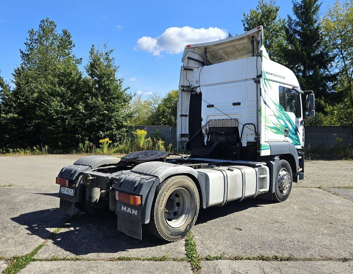 MAN 18.413 FLS - Manual pump and injectors, Intarder, Airco - Tracteur routier: photos 4 MAN 18.413 FLS - Manual pump and injectors, Intarder, Airco - Tracteur routier: photos 4