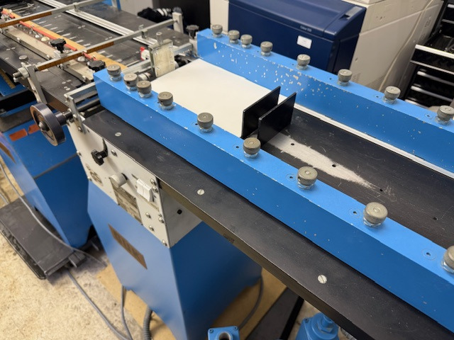 GUK FA 35/4 R1-AS 35 S2 - Plieuse de bureau: photos 2 GUK FA 35/4 R1-AS 35 S2 - Plieuse de bureau: photos 2