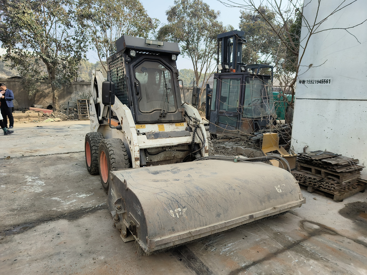 BOBCAT s18 skid steer loader - Mini chargeuse: photos 2 BOBCAT s18 skid steer loader - Mini chargeuse: photos 2