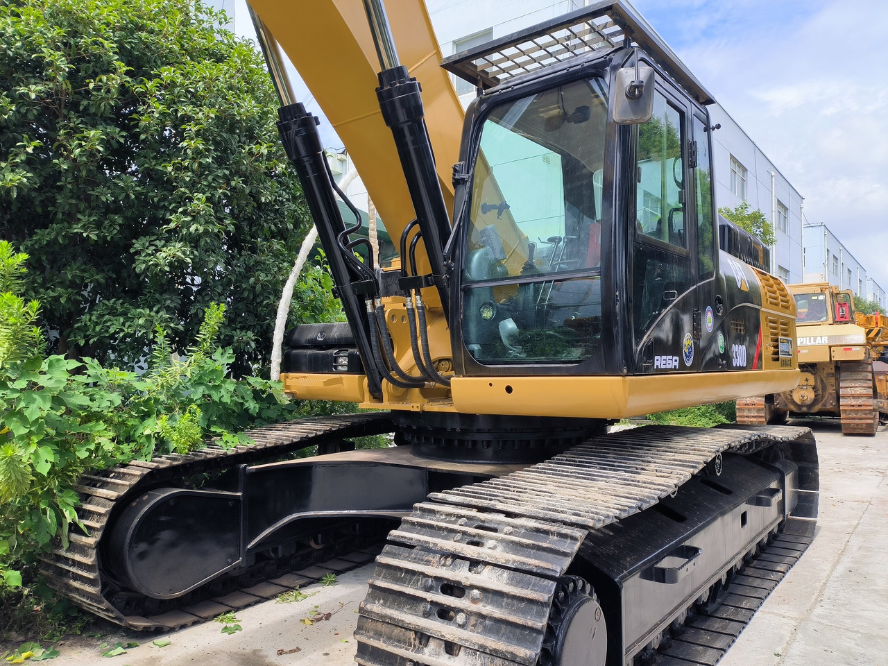 CATERPILLAR 330d - Pelle sur chenille: photos 2 CATERPILLAR 330d - Pelle sur chenille: photos 2