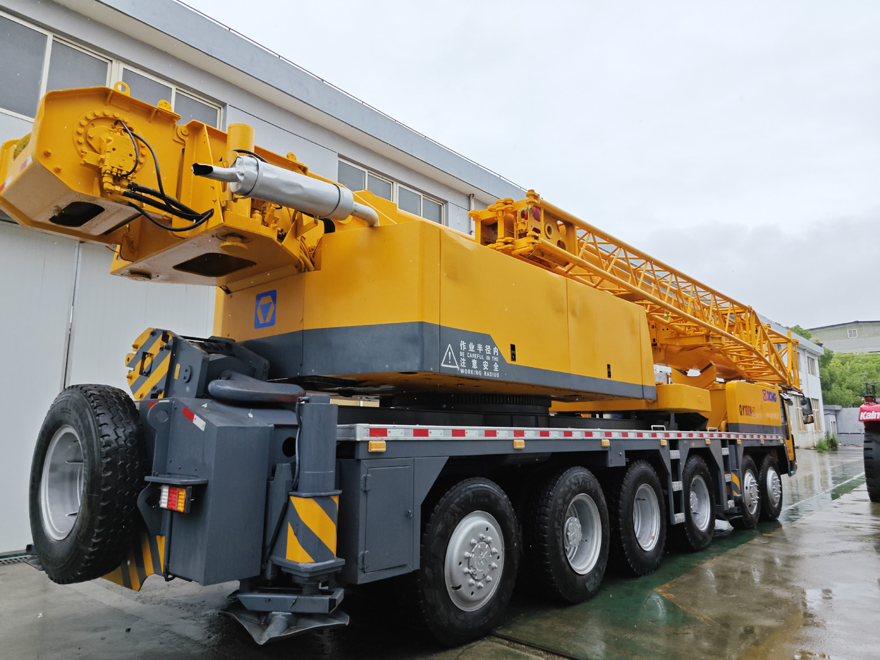 XCMG QY100K Used 100ton xcmg truck crane - Grue tout-terrain: photos 4 XCMG QY100K Used 100ton xcmg truck crane - Grue tout-terrain: photos 4