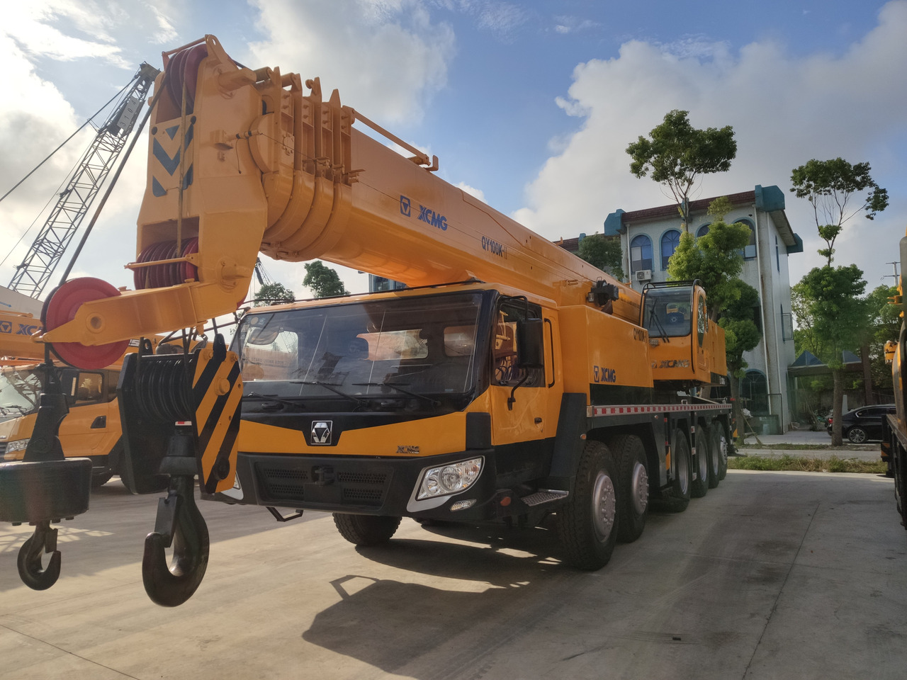 XCMG QY100K used Truck crane 100ton crane - Grue mobile: photos 1 XCMG QY100K used Truck crane 100ton crane - Grue mobile: photos 1