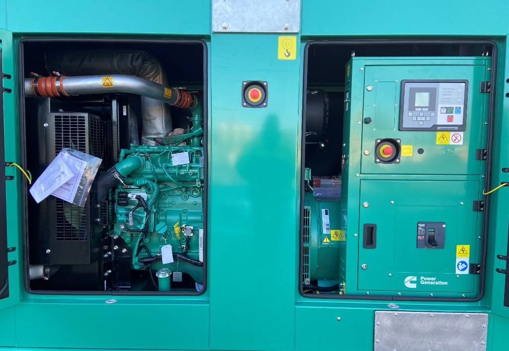 Cummins C220D5EQ - 220 kVA Generator - DPX-18512-Q - Groupe électrogène: photos 4 Cummins C220D5EQ - 220 kVA Generator - DPX-18512-Q - Groupe électrogène: photos 4