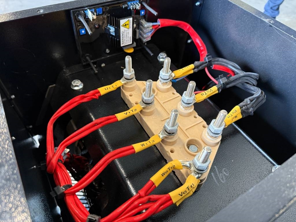 DPX CJ224D - 50 kVA Alternator - DPX-33903 - Groupe électrogène: photos 5 DPX CJ224D - 50 kVA Alternator - DPX-33903 - Groupe électrogène: photos 5