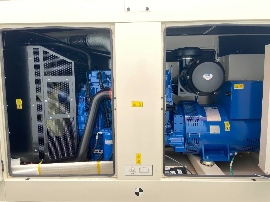 FG Wilson P400-3 - 400 kVA Genset - DPX-16017  - Groupe électrogène: photos 4 FG Wilson P400-3 - 400 kVA Genset - DPX-16017  - Groupe électrogène: photos 4
