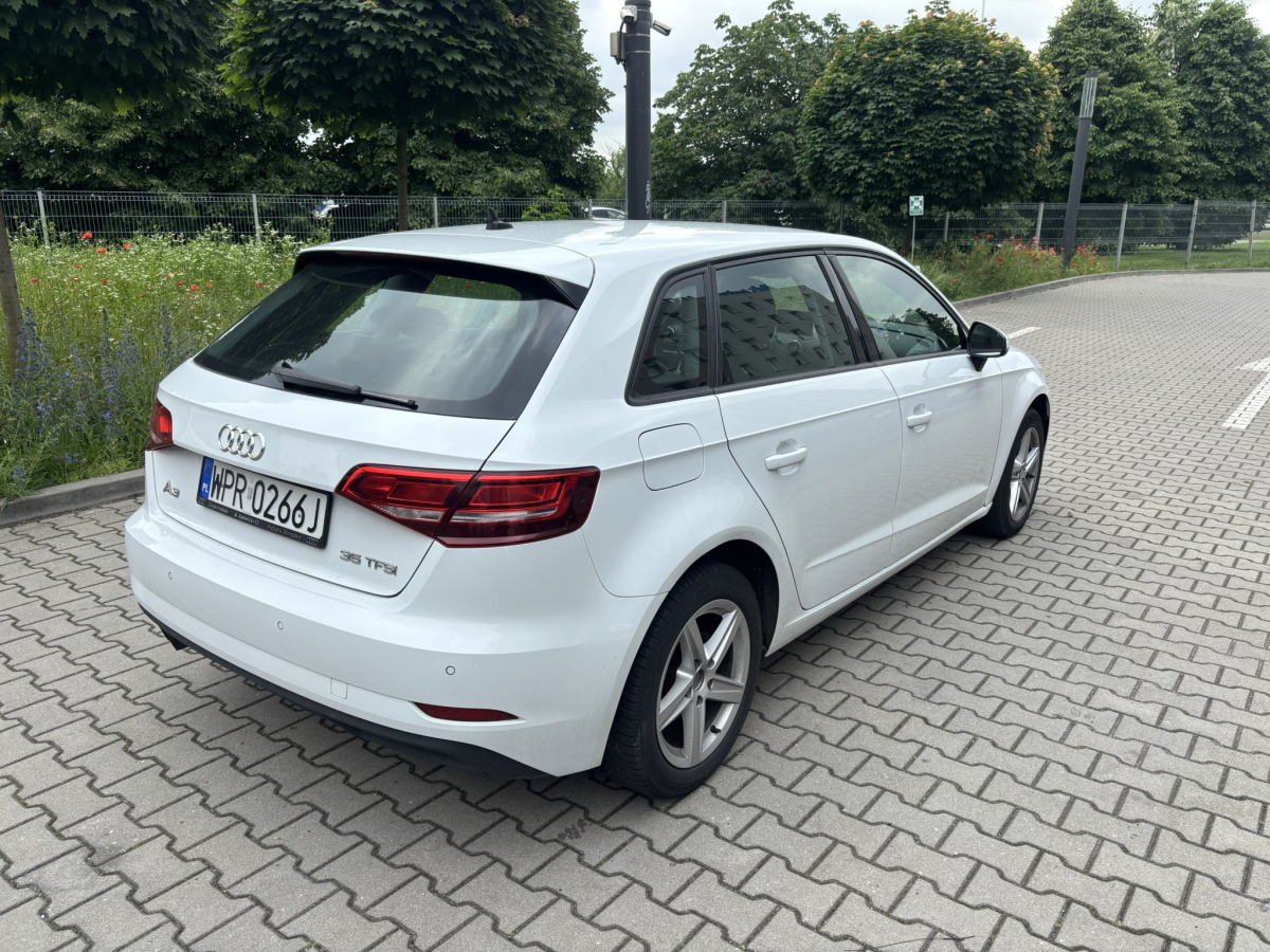 AUDI A3 HATCHBACK - Voiture à hayon: photos 5 AUDI A3 HATCHBACK - Voiture à hayon: photos 5