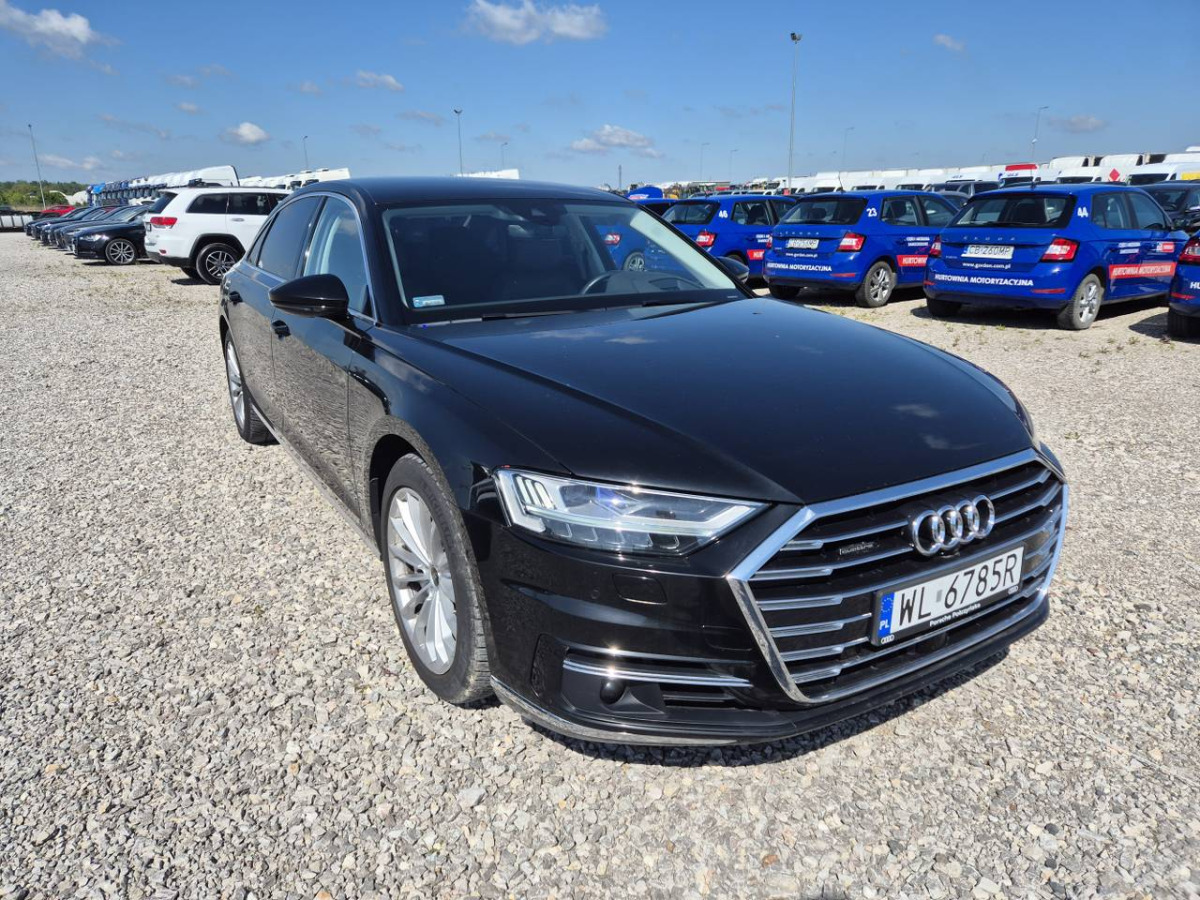 AUDI A8 L SEDAN - Berline: photos 1 AUDI A8 L SEDAN - Berline: photos 1