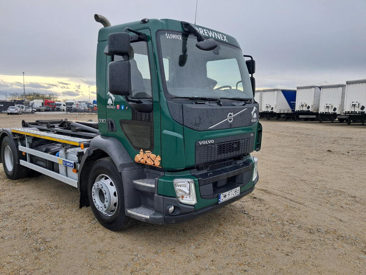 VOLVO FL - Autre matériel: photos 1 VOLVO FL - Autre matériel: photos 1