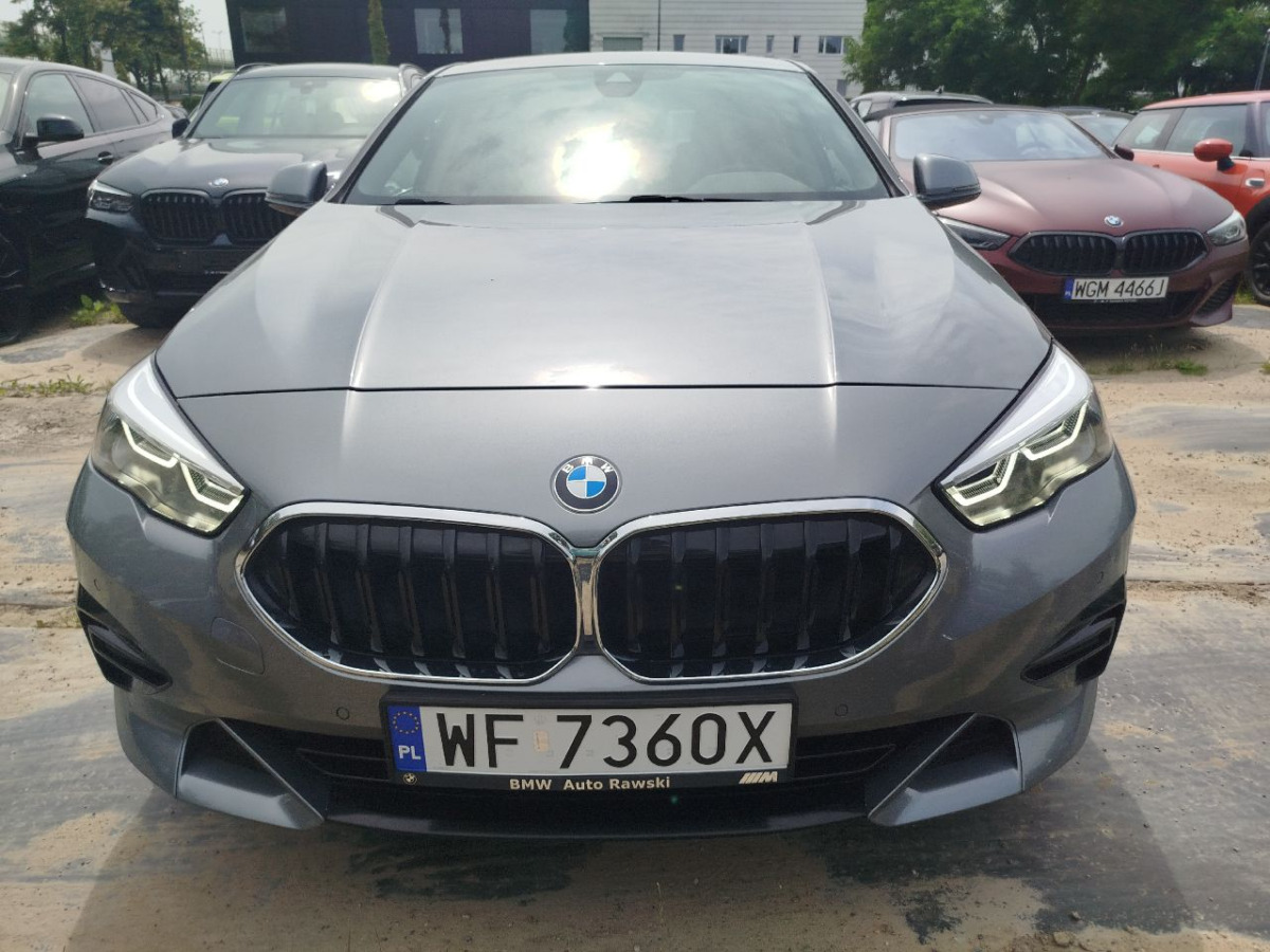 BMW 218i Sport Line SEDAN - Berline: photos 5 BMW 218i Sport Line SEDAN - Berline: photos 5