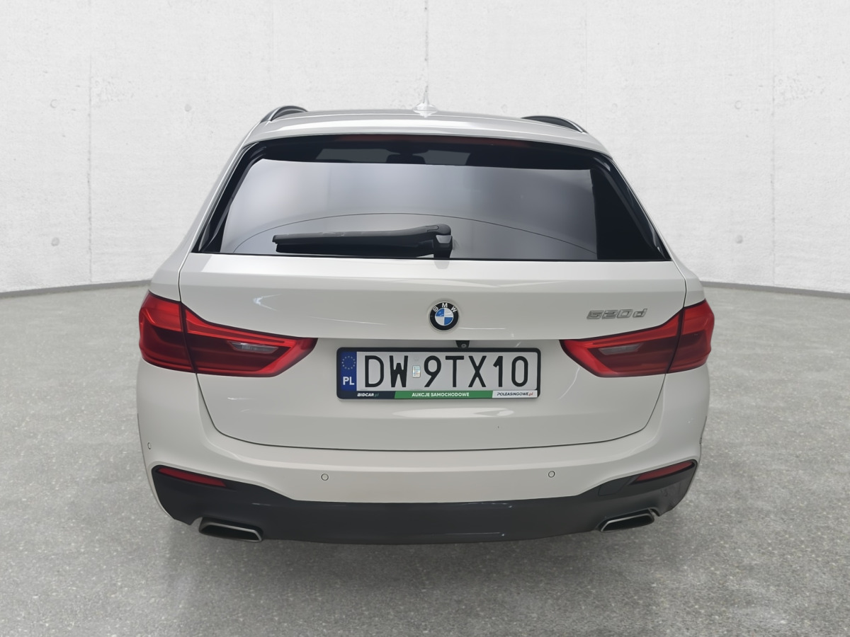 BMW 520D KOMBI - Voiture: photos 5 BMW 520D KOMBI - Voiture: photos 5