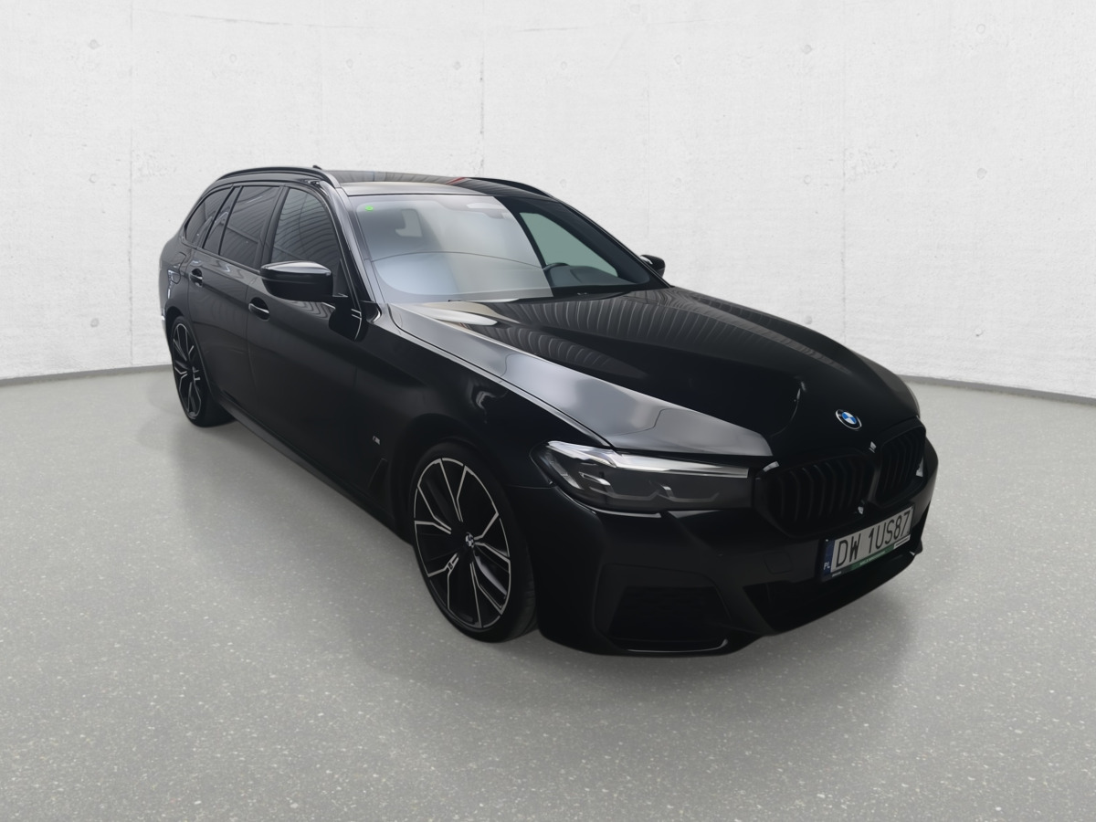 BMW 530D XDRIVE KOMBI - Voiture: photos 2 BMW 530D XDRIVE KOMBI - Voiture: photos 2