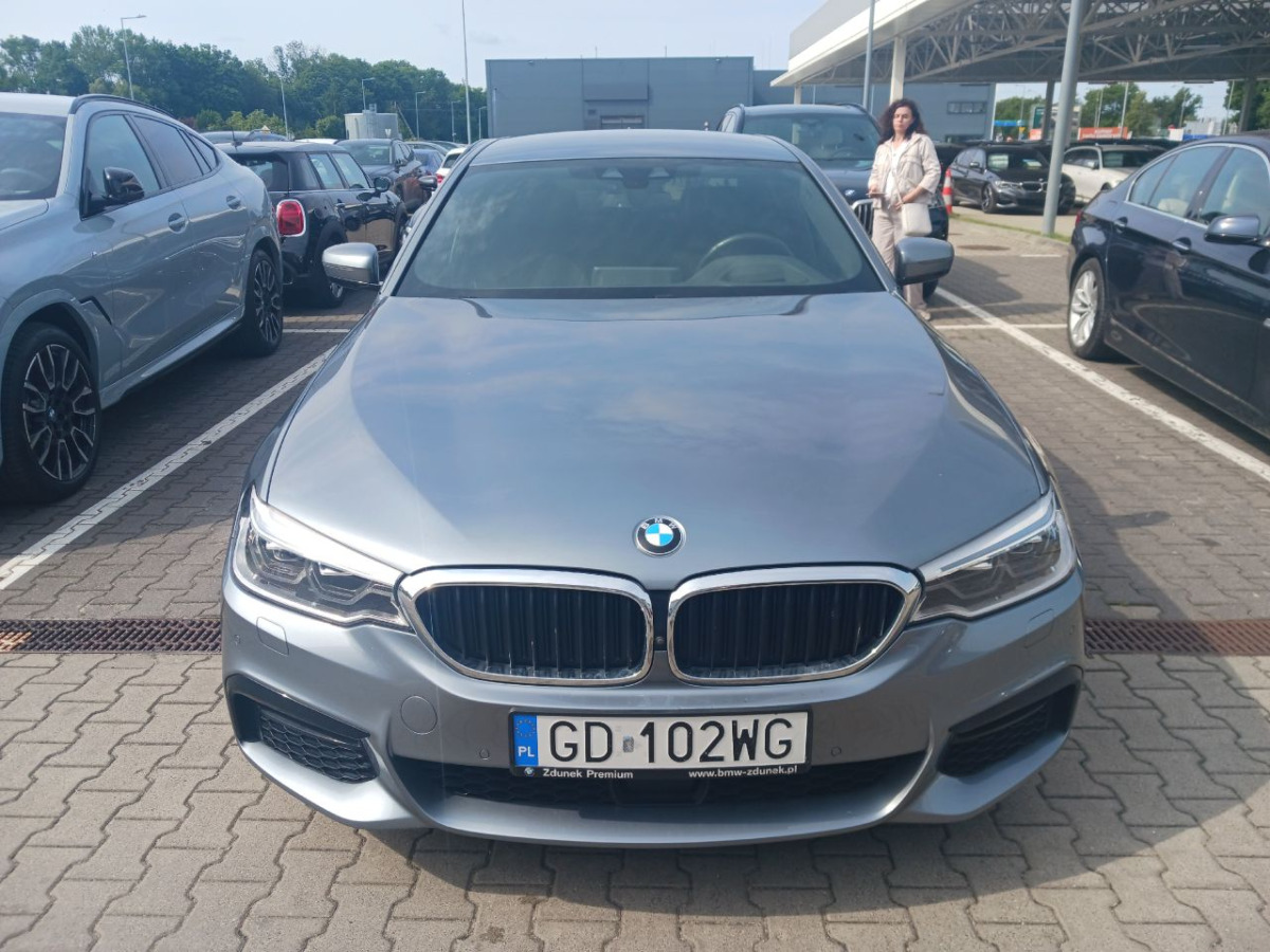 BMW 530E IPERFORMANCE SEDAN - Berline: photos 5 BMW 530E IPERFORMANCE SEDAN - Berline: photos 5
