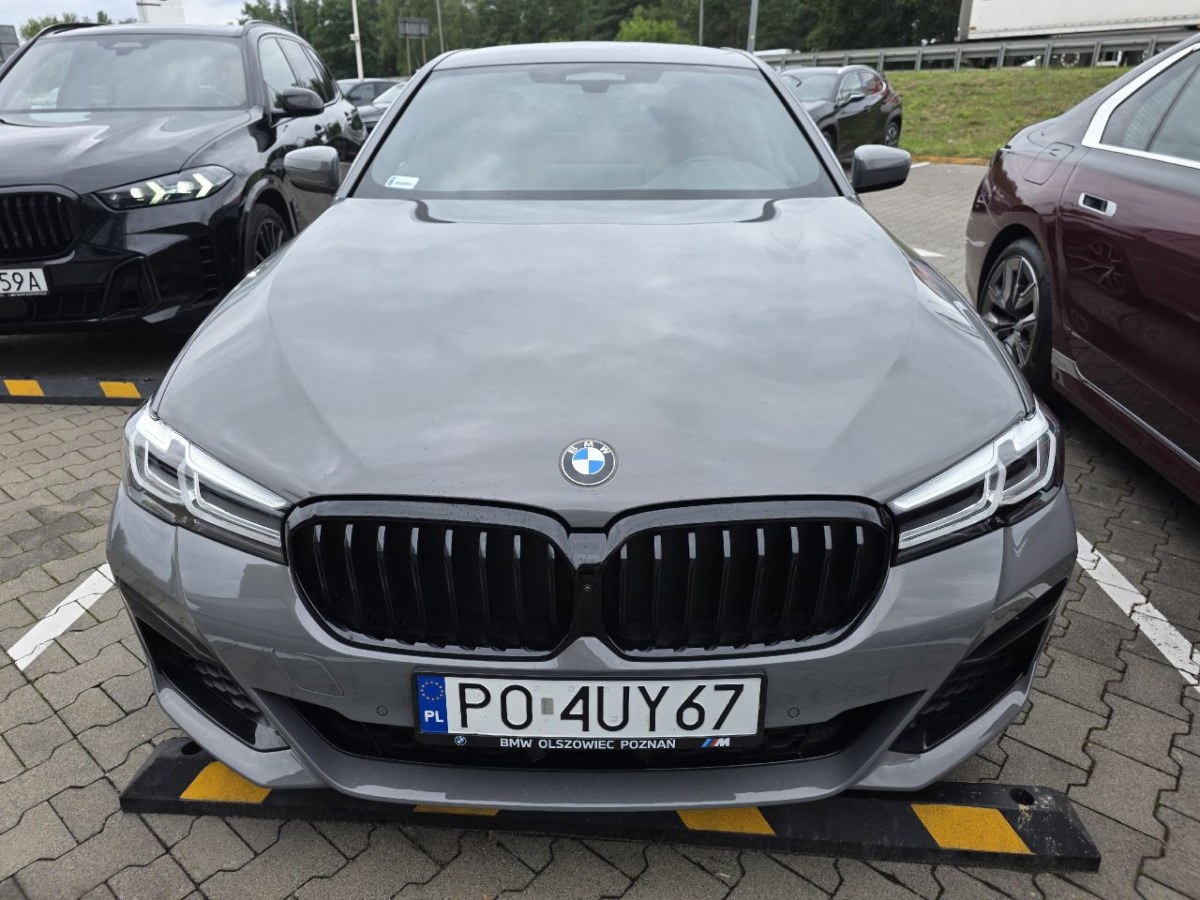 BMW 530e xDrive M Sport SEDAN - Berline: photos 5 BMW 530e xDrive M Sport SEDAN - Berline: photos 5