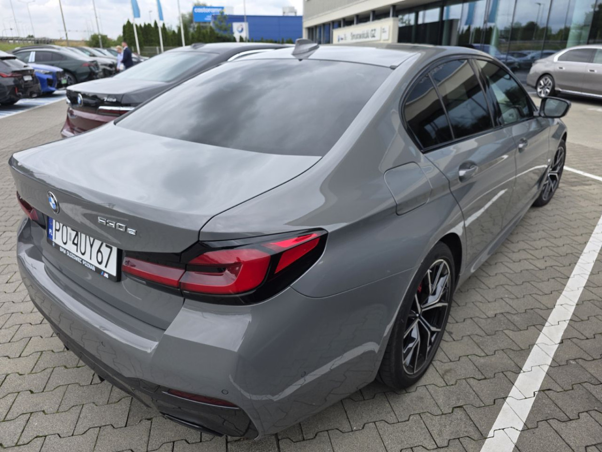 BMW 530e xDrive M Sport SEDAN - Berline: photos 4 BMW 530e xDrive M Sport SEDAN - Berline: photos 4