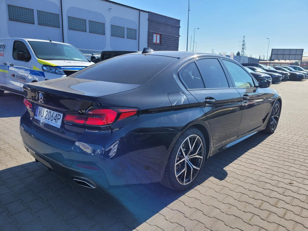 BMW 540D XDRIVE SEDAN - Berline: photos 4 BMW 540D XDRIVE SEDAN - Berline: photos 4