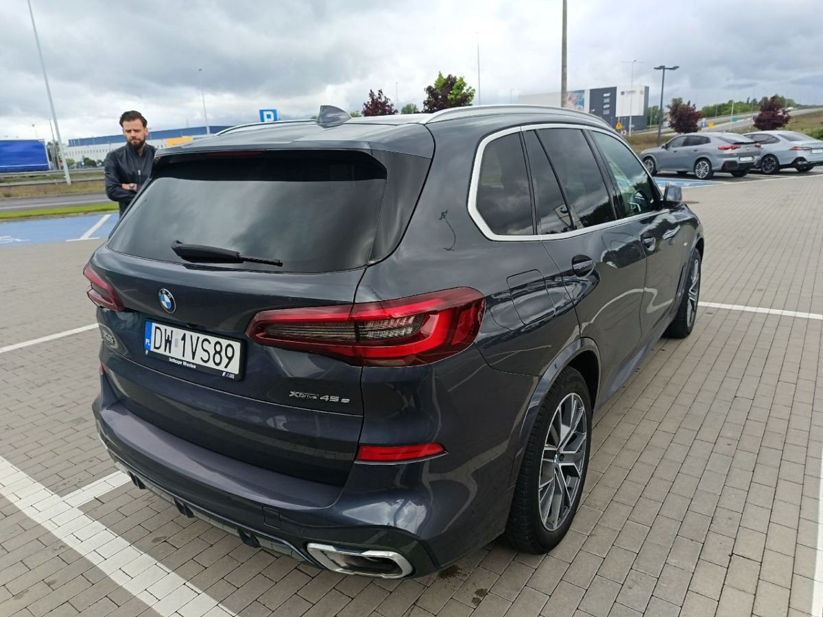 BMW X5 xDrive45e aut KOMBI - Voiture: photos 4 BMW X5 xDrive45e aut KOMBI - Voiture: photos 4