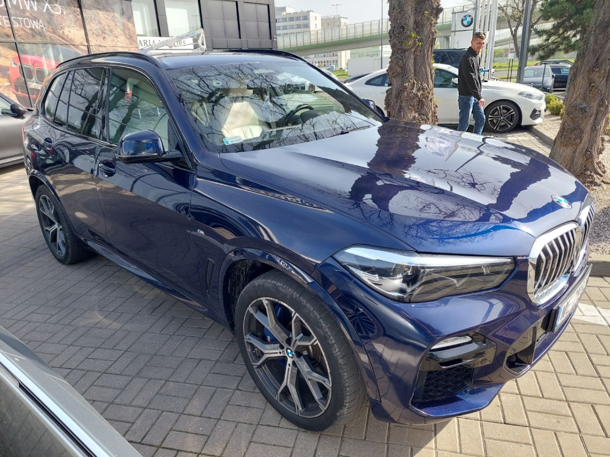 BMW X5 xDrive45e aut SUV - SUV: photos 1 BMW X5 xDrive45e aut SUV - SUV: photos 1