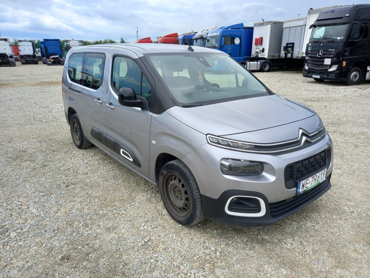 CITROEN BERLINGO MINIVAN - Voiture: photos 1 CITROEN BERLINGO MINIVAN - Voiture: photos 1
