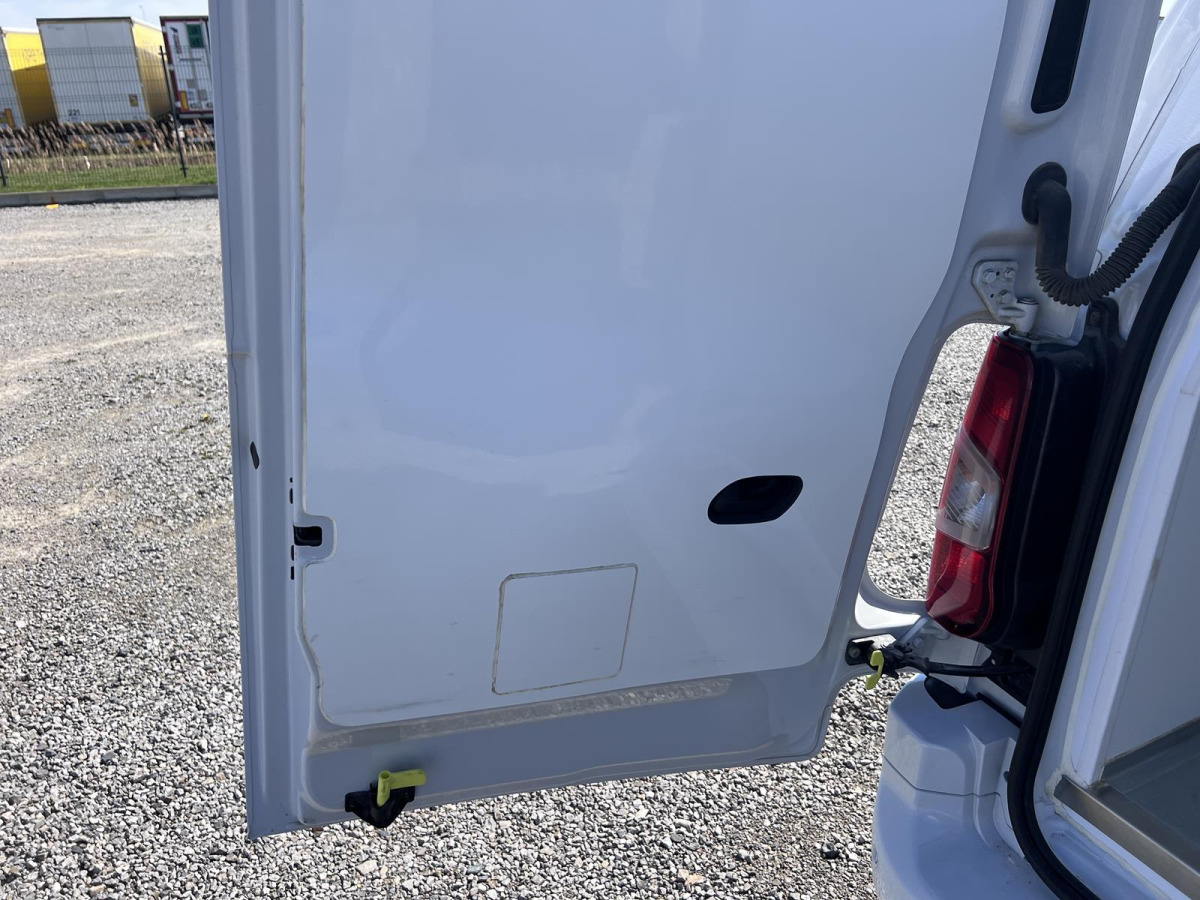 Fourgon utilitaire FIAT DOBLO VAN L2 1.5 BLUEHDI S&S MT6 FURGON BLASZAK ZABUDOWA IZOTERMICZNA + AGREGAT CHŁODNICZY HT050RT: photos 19