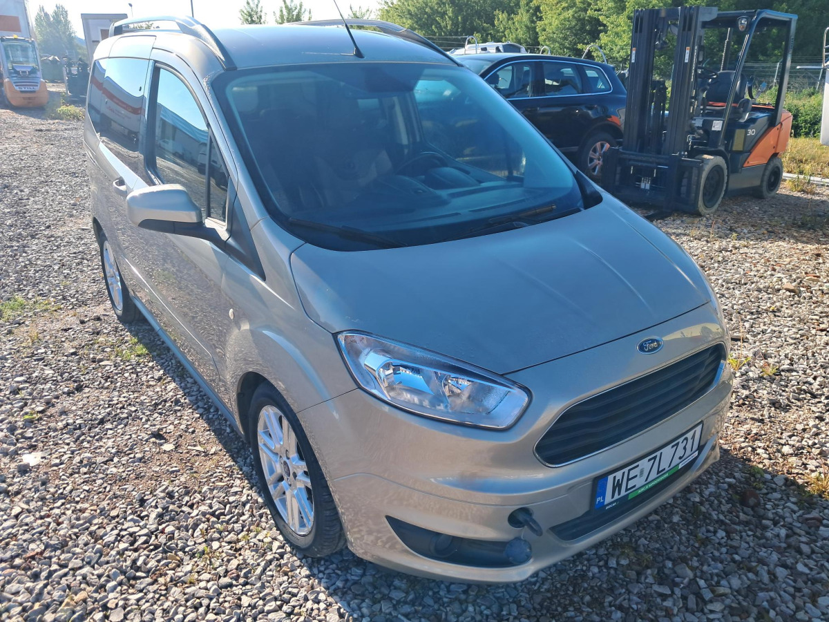 FORD TOURNEO COURIER MINIVAN - Voiture: photos 1 FORD TOURNEO COURIER MINIVAN - Voiture: photos 1