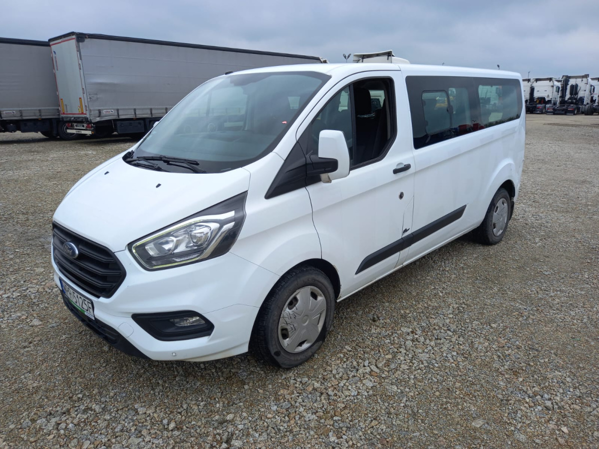 FORD TOURNEO CUSTOM VAN - Voiture: photos 3 FORD TOURNEO CUSTOM VAN - Voiture: photos 3