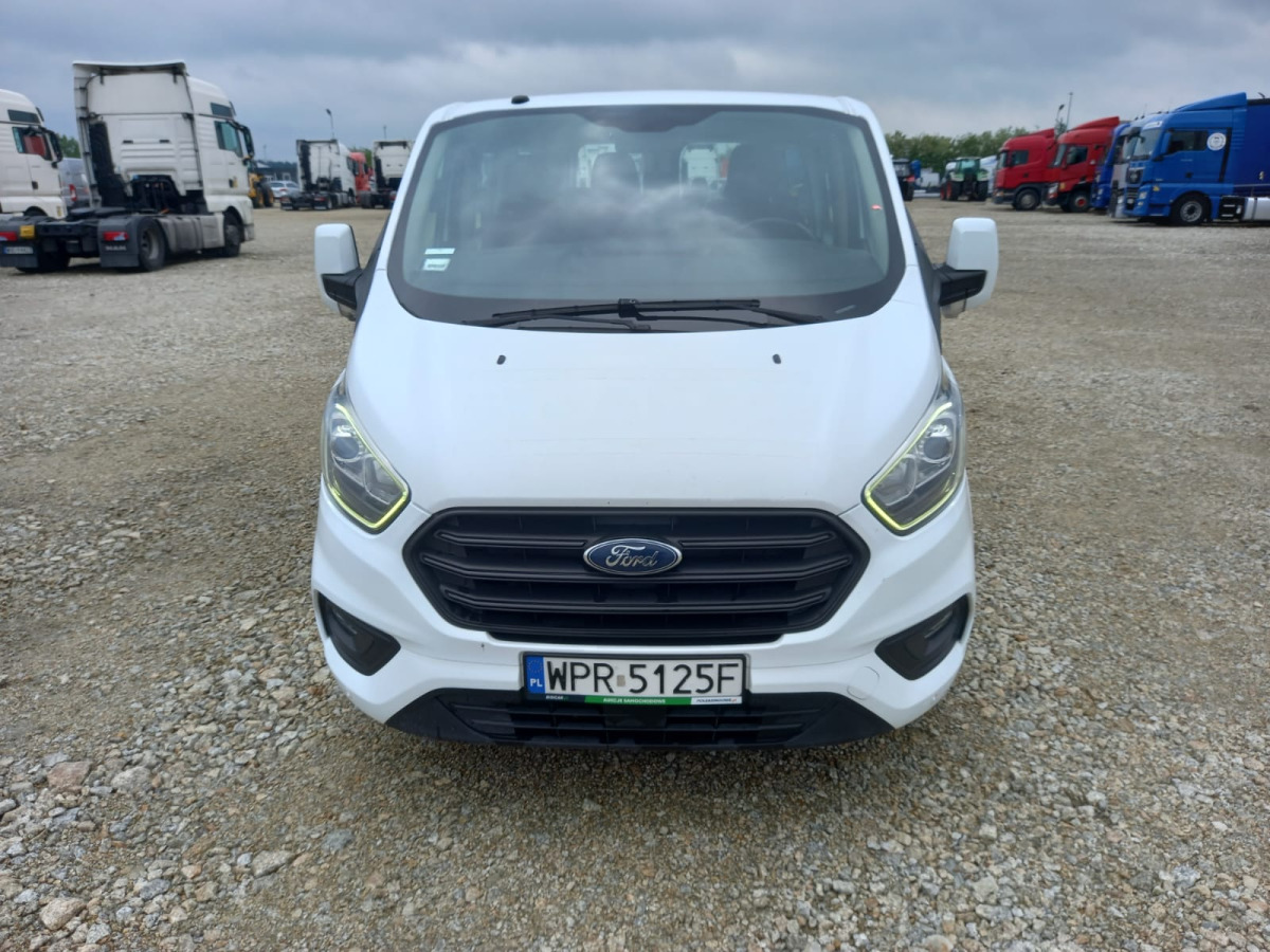 FORD TOURNEO CUSTOM VAN - Voiture: photos 2 FORD TOURNEO CUSTOM VAN - Voiture: photos 2