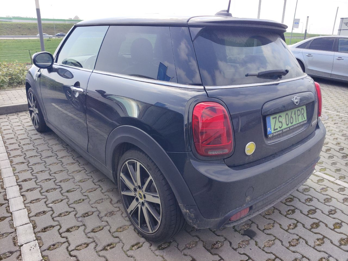 MINI Cooper SE HATCHBACK - Voiture à hayon: photos 3 MINI Cooper SE HATCHBACK - Voiture à hayon: photos 3