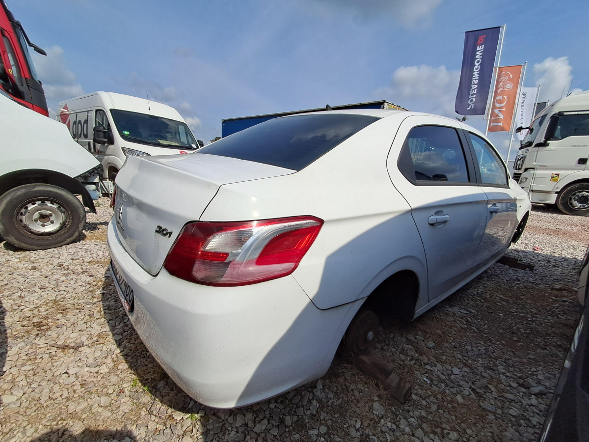 PEUGEOT 301 SEDAN - Berline: photos 4 PEUGEOT 301 SEDAN - Berline: photos 4
