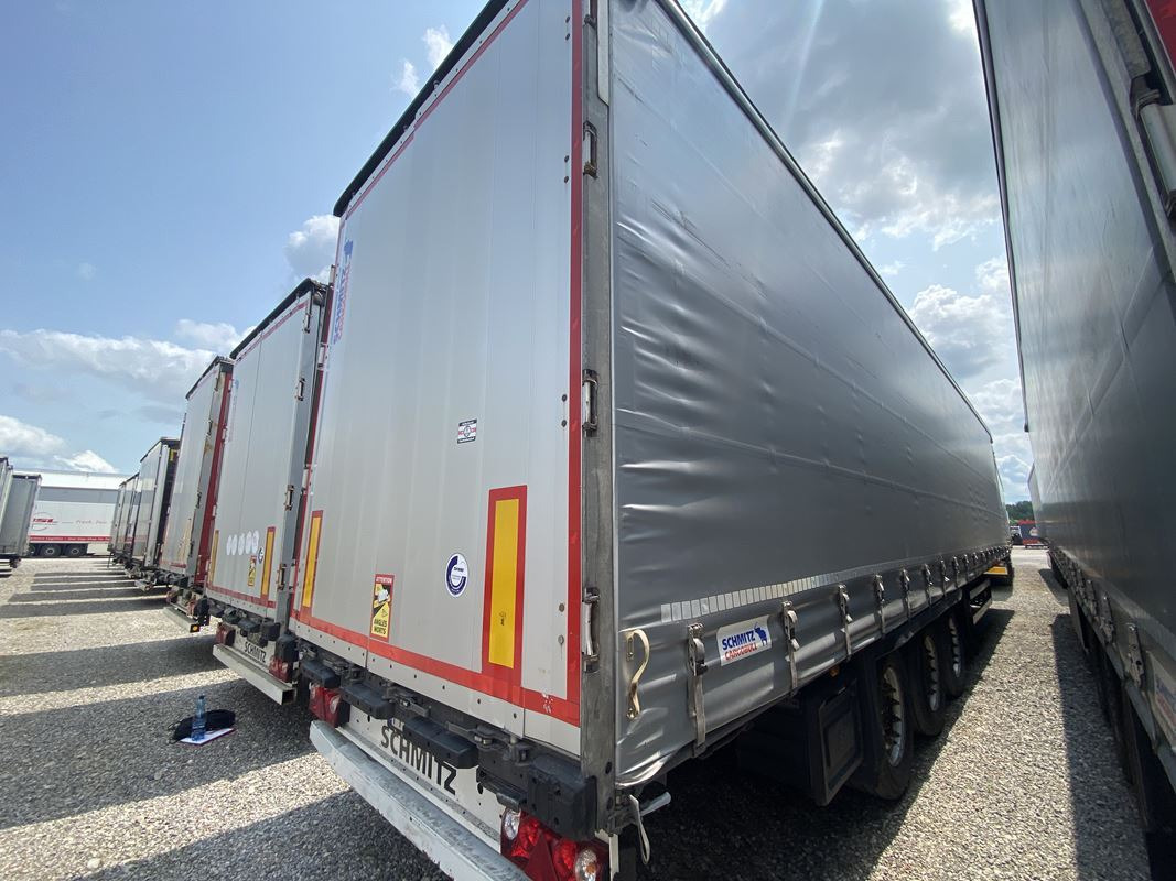 SCHMITZ CARGOBULL SCB S3T FIRANA - Remorque rideaux coulissants: photos 3 SCHMITZ CARGOBULL SCB S3T FIRANA - Remorque rideaux coulissants: photos 3
