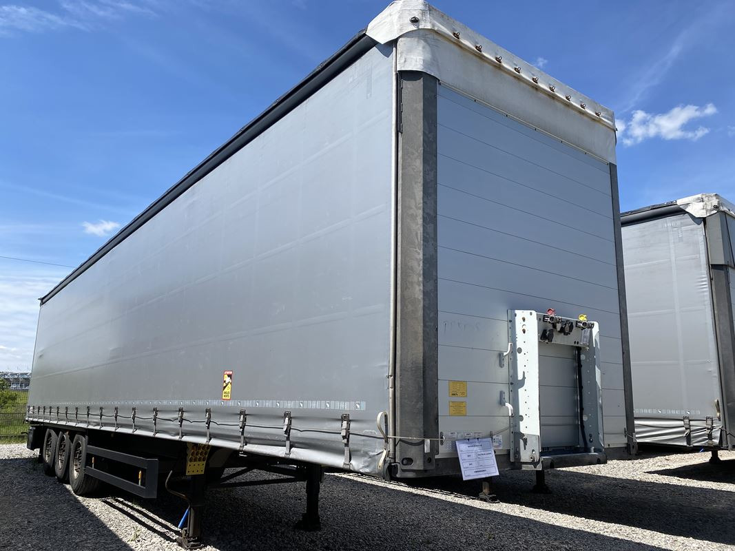 SCHMITZ CARGOBULL SCB S3T FIRANA - Remorque rideaux coulissants: photos 1 SCHMITZ CARGOBULL SCB S3T FIRANA - Remorque rideaux coulissants: photos 1