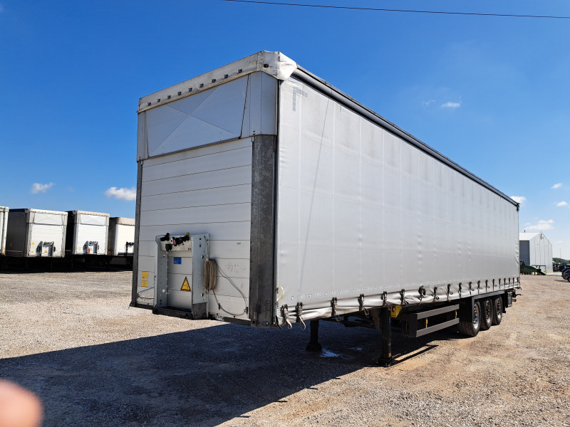 SCHMITZ CARGOBULL SCB S3T FIRANA - Remorque rideaux coulissants: photos 1 SCHMITZ CARGOBULL SCB S3T FIRANA - Remorque rideaux coulissants: photos 1