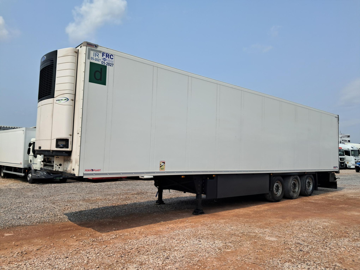 SCHMITZ CARGOBULL SKO 24/L-13. FP COOL V7 CHŁODNIA - Remorque frigorifique: photos 2 SCHMITZ CARGOBULL SKO 24/L-13. FP COOL V7 CHŁODNIA - Remorque frigorifique: photos 2