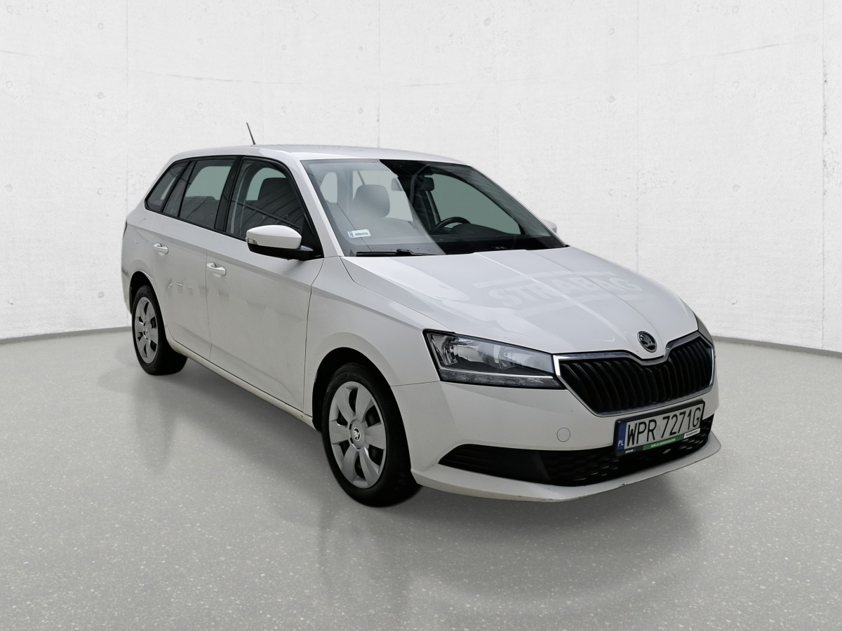 Voiture à hayon SKODA FABIA HATCHBACK