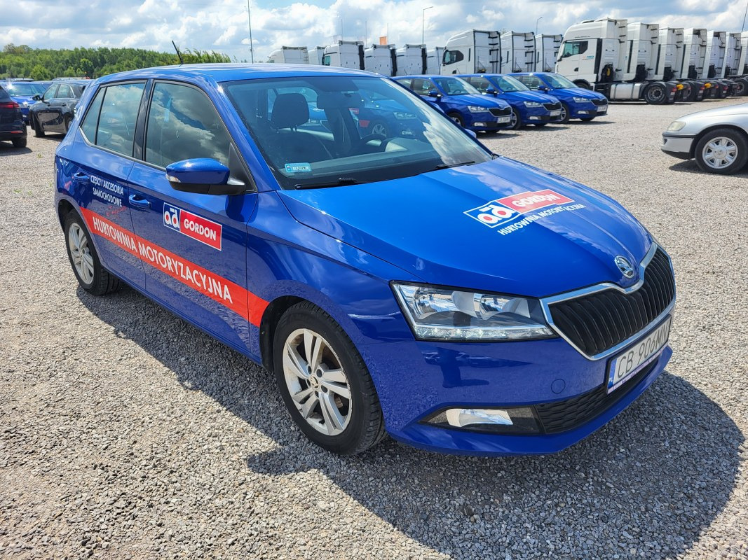SKODA FABIA HATCHBACK - Voiture à hayon: photos 1 SKODA FABIA HATCHBACK - Voiture à hayon: photos 1