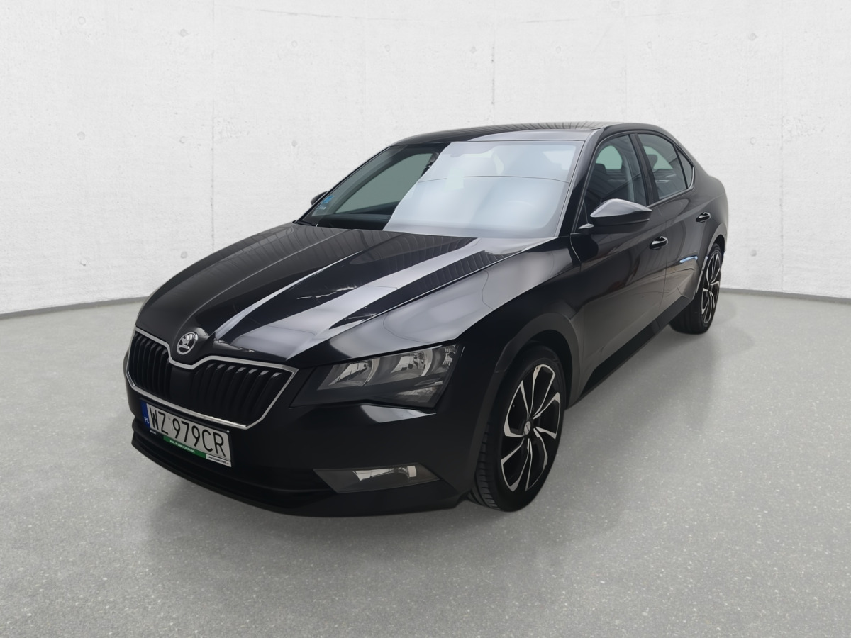 SKODA SUPERB LIFTBACK - Voiture: photos 3 SKODA SUPERB LIFTBACK - Voiture: photos 3