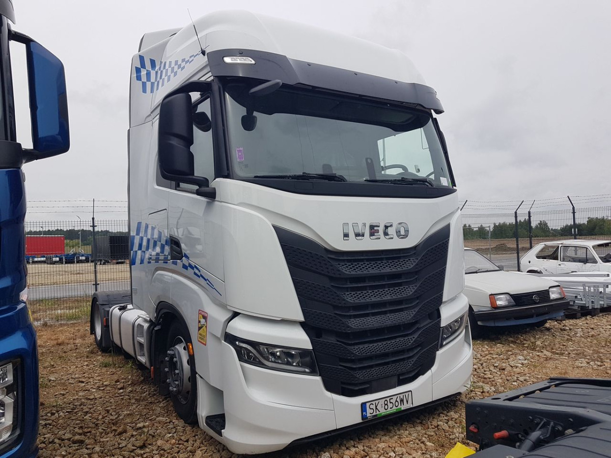 IVECO AS440ST/FP LT CIĄGNIK SIODŁOWY - Tracteur routier: photos 1 IVECO AS440ST/FP LT CIĄGNIK SIODŁOWY - Tracteur routier: photos 1